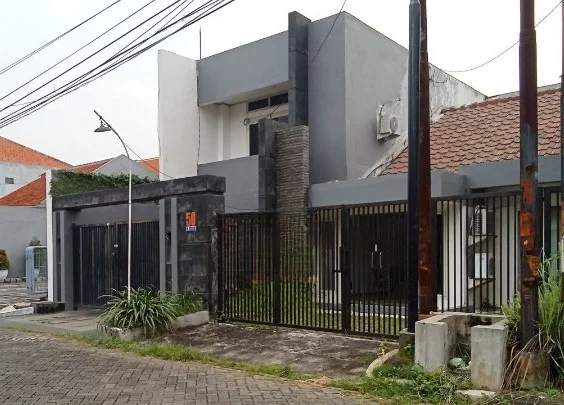 Sewa Ruko Strategis di Gayungsari Barat, Surabaya Selatan