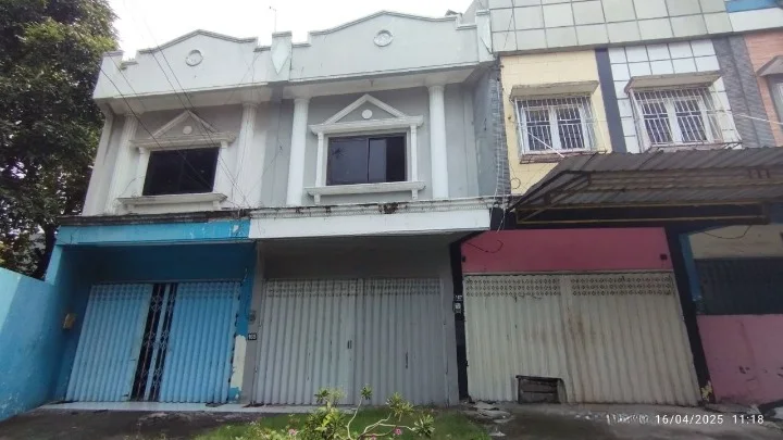Dijual Ruko Strategis 2,5 Lantai Akses Mudah Luas 68m² Potensi Bisnis di Kawasan Kalijudan Area Surabaya Timur