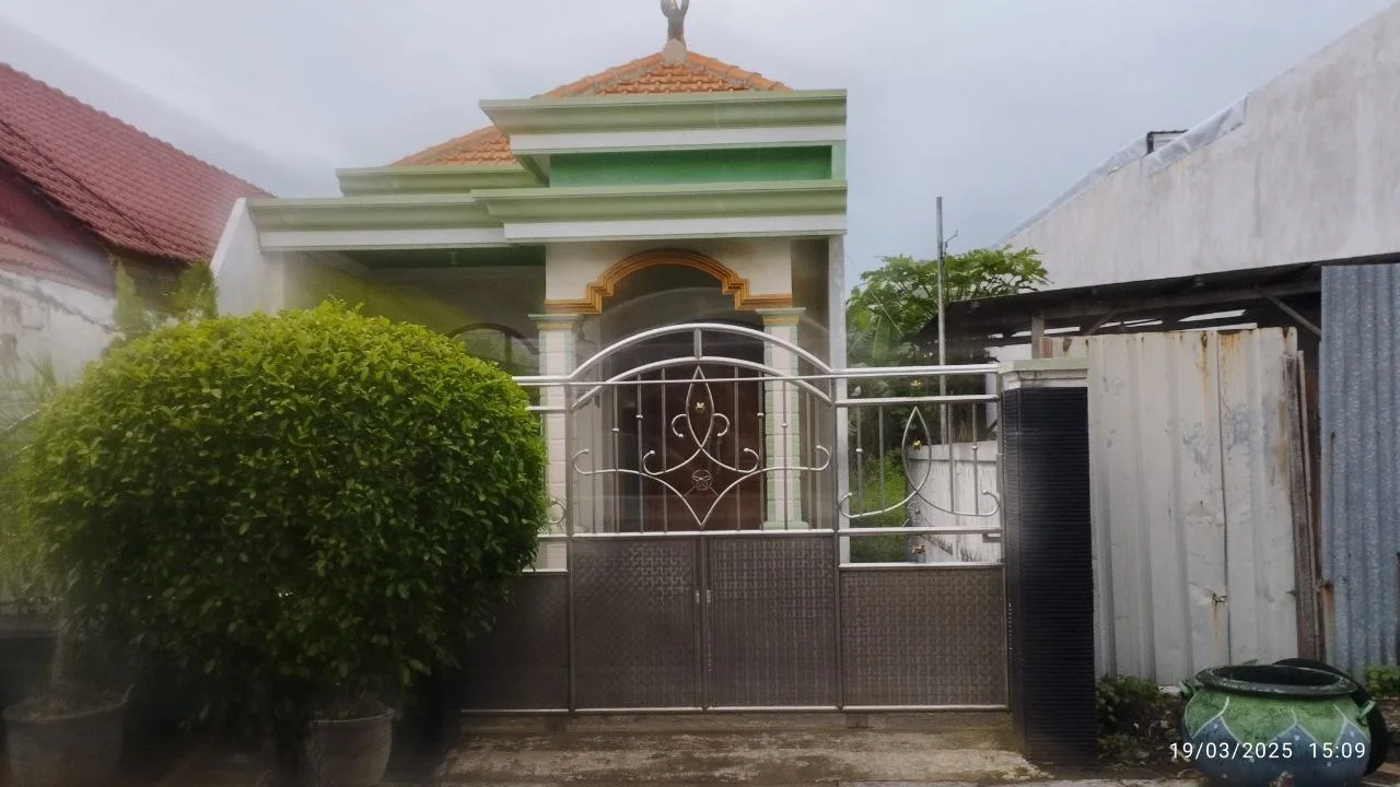 Dijual Rumah Strategis dan Nyaman Kawasan Wonorejo Surabaya Pusat - Image 1