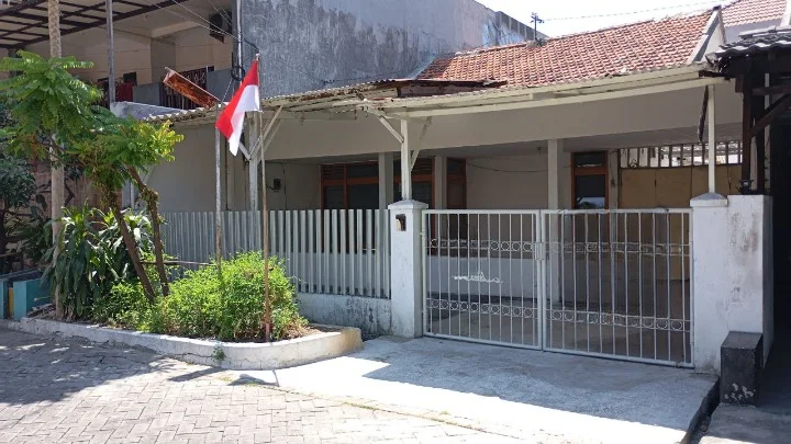 Disewakan Rumah Layak Huni Strategis Rungkut Mejoyo Selatan Wilayah Surabaya Timur - Image 1