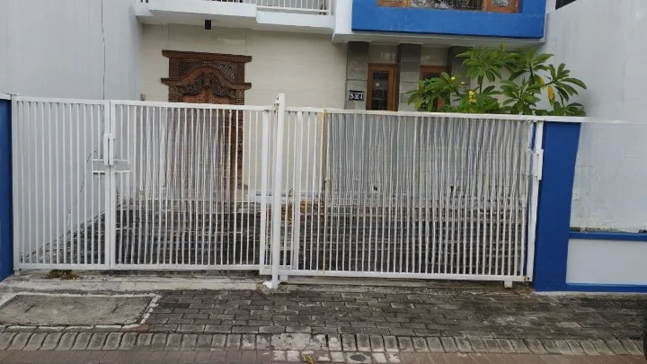 Dijual Rumah Lokasi Strategis di The Gayungsari Surabaya Selatan - Image 1