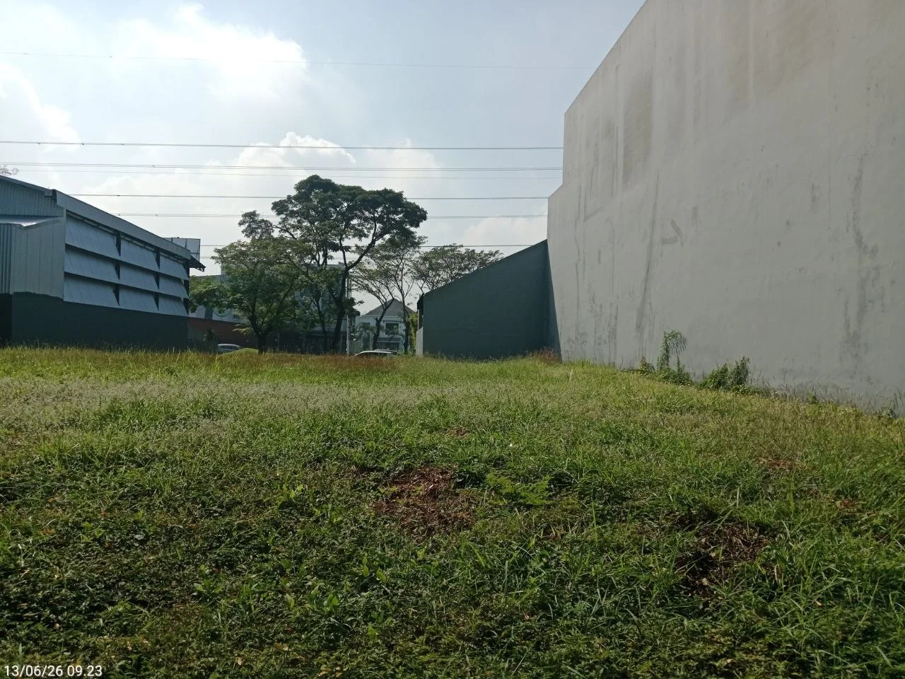 Dijual Rumah Strategis di Jalan Jaksa Agung Suprapto Ketabang Surabaya Pusat - Image 1