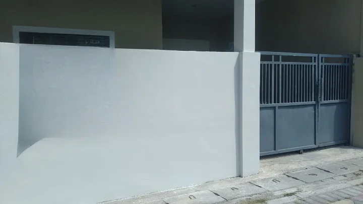 Dijual Rumah Nyaman dan Asri Fungsional Harga Sangat Terjangkau Dibawah 1M di Kendung Surabaya Barat - Image 1