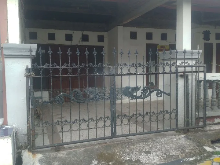 Dijual Rumah Nyaman Strategis di Gunung Sari Indah Surabaya Selatan - Image 1