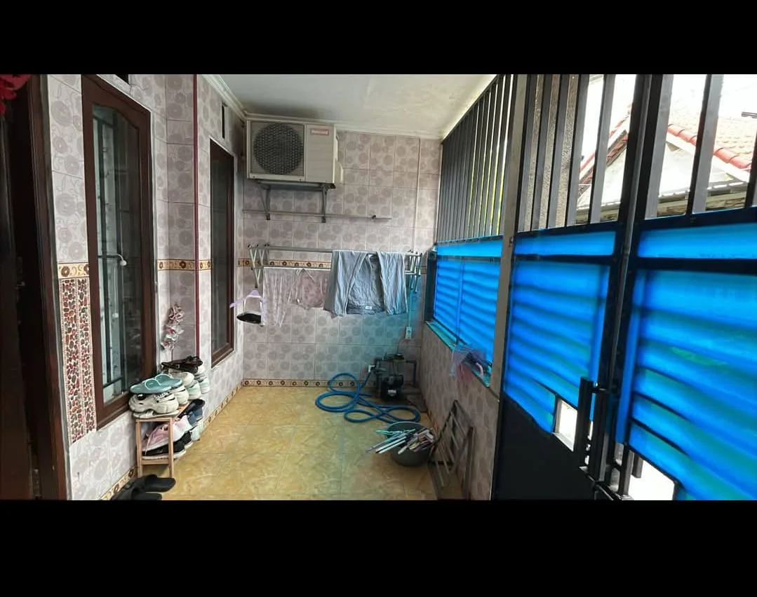 Rumah Dijual Lokasi Strategis Tambak Gringsing Surabaya Utara - Thumbnail 3