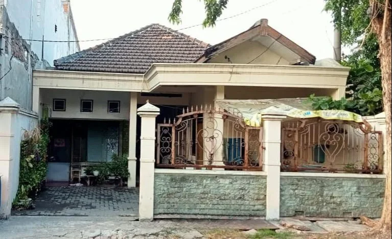 Dijual Rumah Kos-kosan Aktif Lokasi Strategis di Wonorejo Surabaya Barat - Image 1