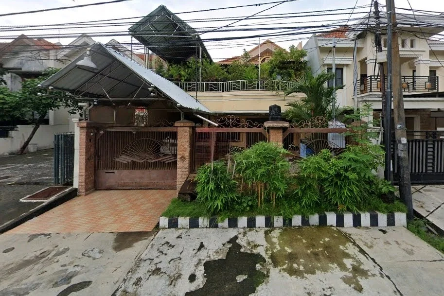 Dijual Rumah Strategis Dekat Kampus di Nginden Intan Barat Surabaya Timur - Image 1