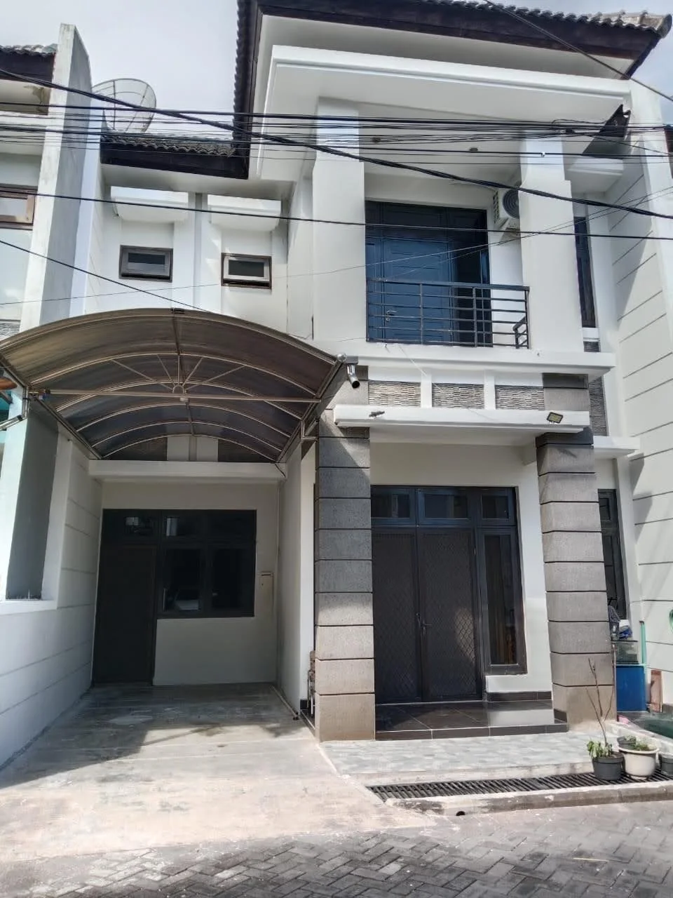 Dijual Rumah Strategis Hans Regency Manyar Tirtoyoso Surabaya Timur - Image 1