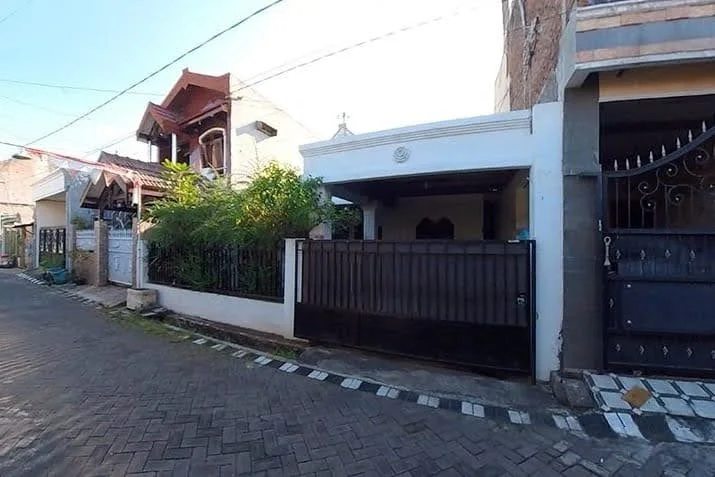 Dijual Rumah Strategis Krukah Selatan Surabaya Timur - Image 1