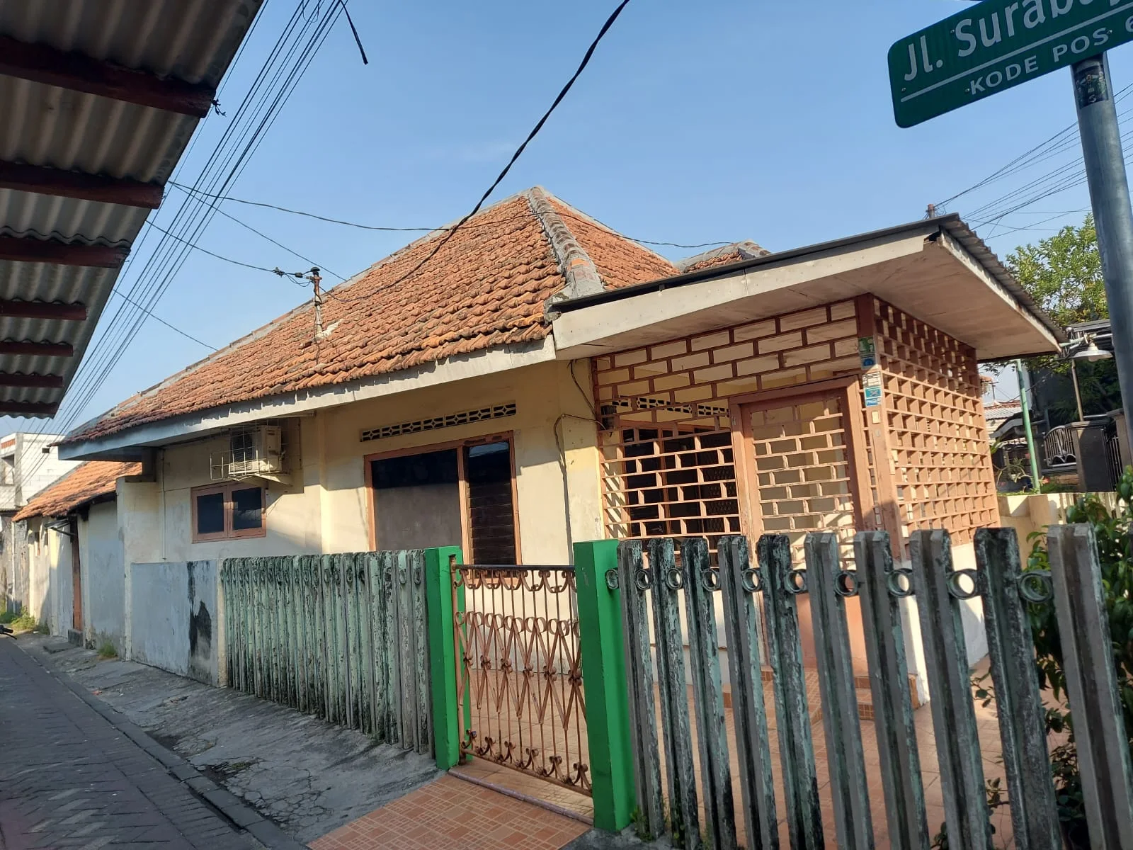 Dijual Cepat Rumah Strategis Wilayah Surabaya Pusat - Image 1