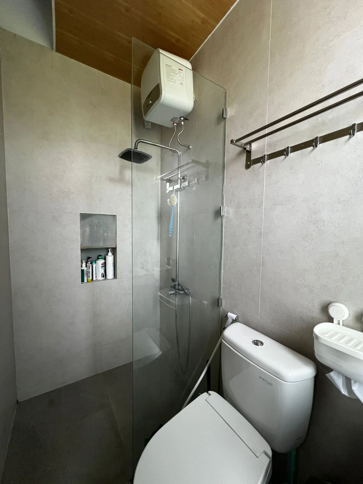 Dijual Murah Rumah Bagus Terawat Graha Natura Surabaya Barat - Thumbnail 3