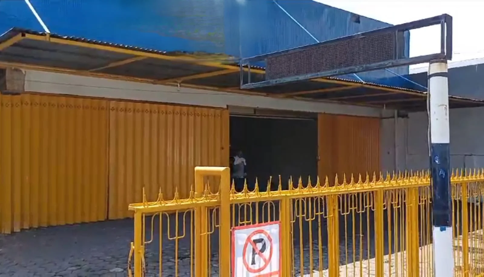 Dijual Murah Rumah Nol Jalan Raya Ahmad Yani Malang