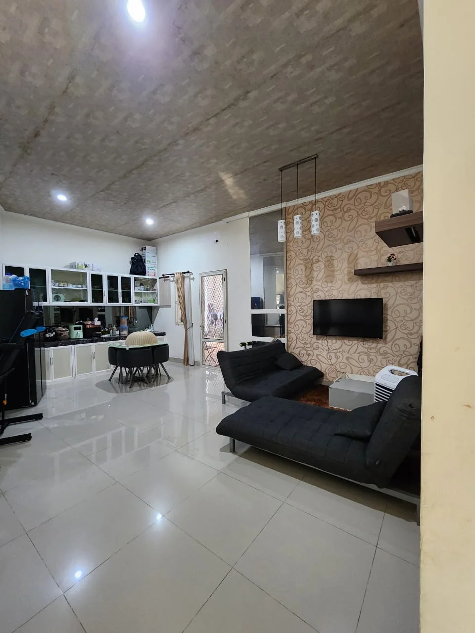 Dijual Cepat Rumah Minimalis di Simpang Darmo Permai Surabaya Barat