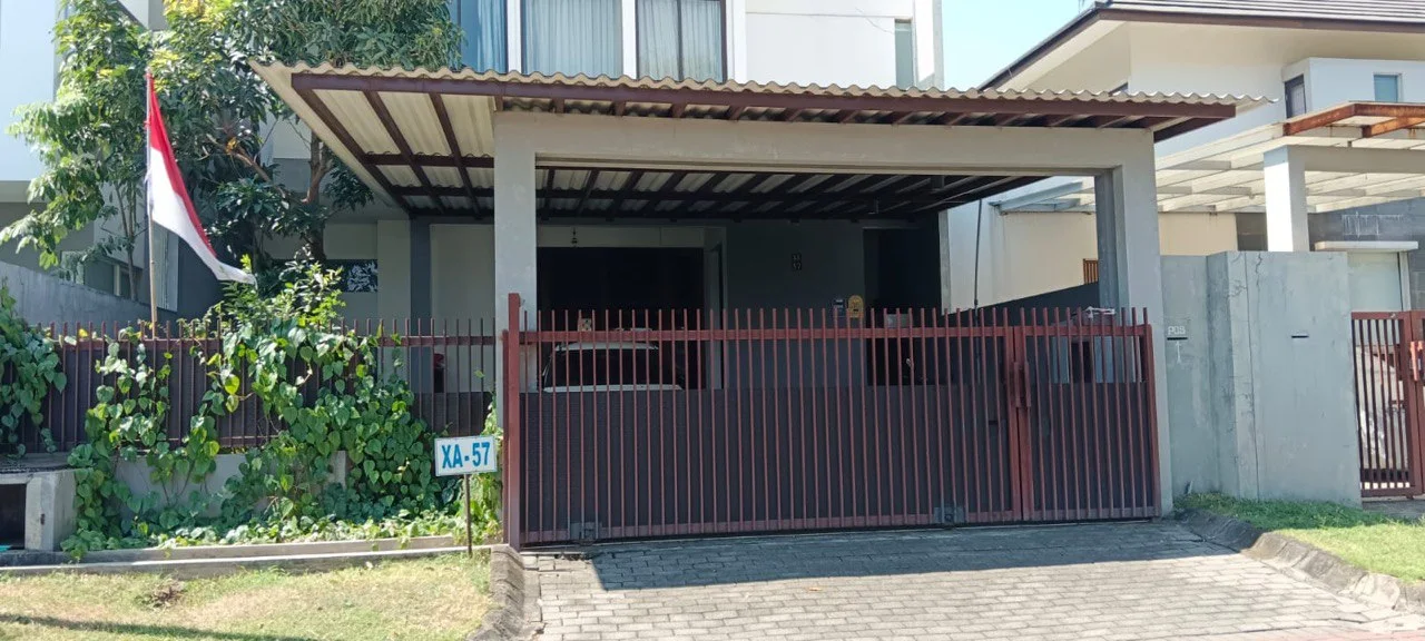 Dijual Murah Rumah Elite 2 Lantai Graha Family Surabaya Barat