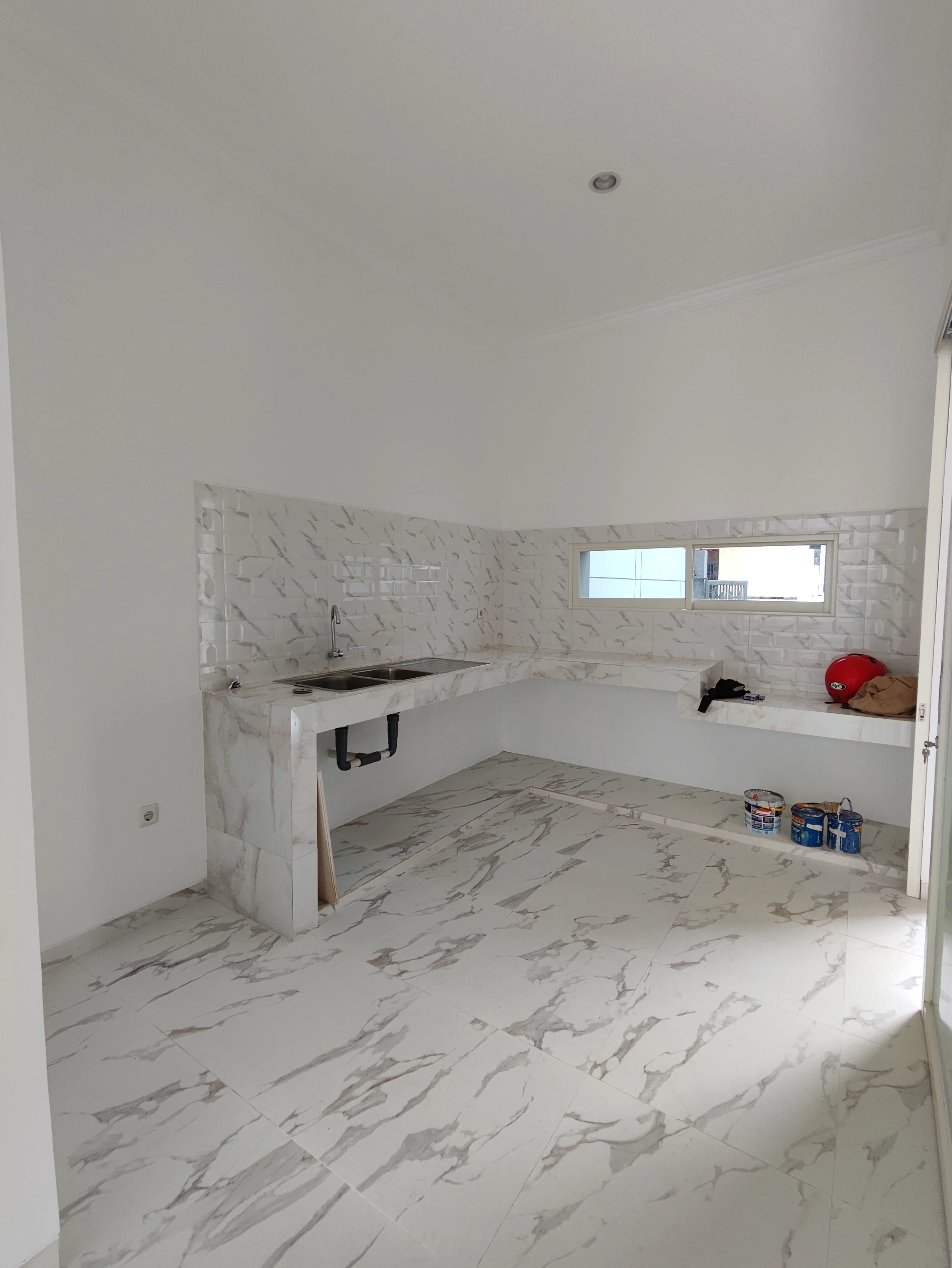 Dijual Rumah Baru Modern di Darmo Permai Utara Surabaya Barat - Thumbnail 2