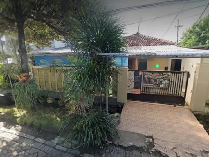 Dijual Rumah Usaha Strategis di Rungkut Menanggal Harapan Surabaya Timur Lokasi Berkembang