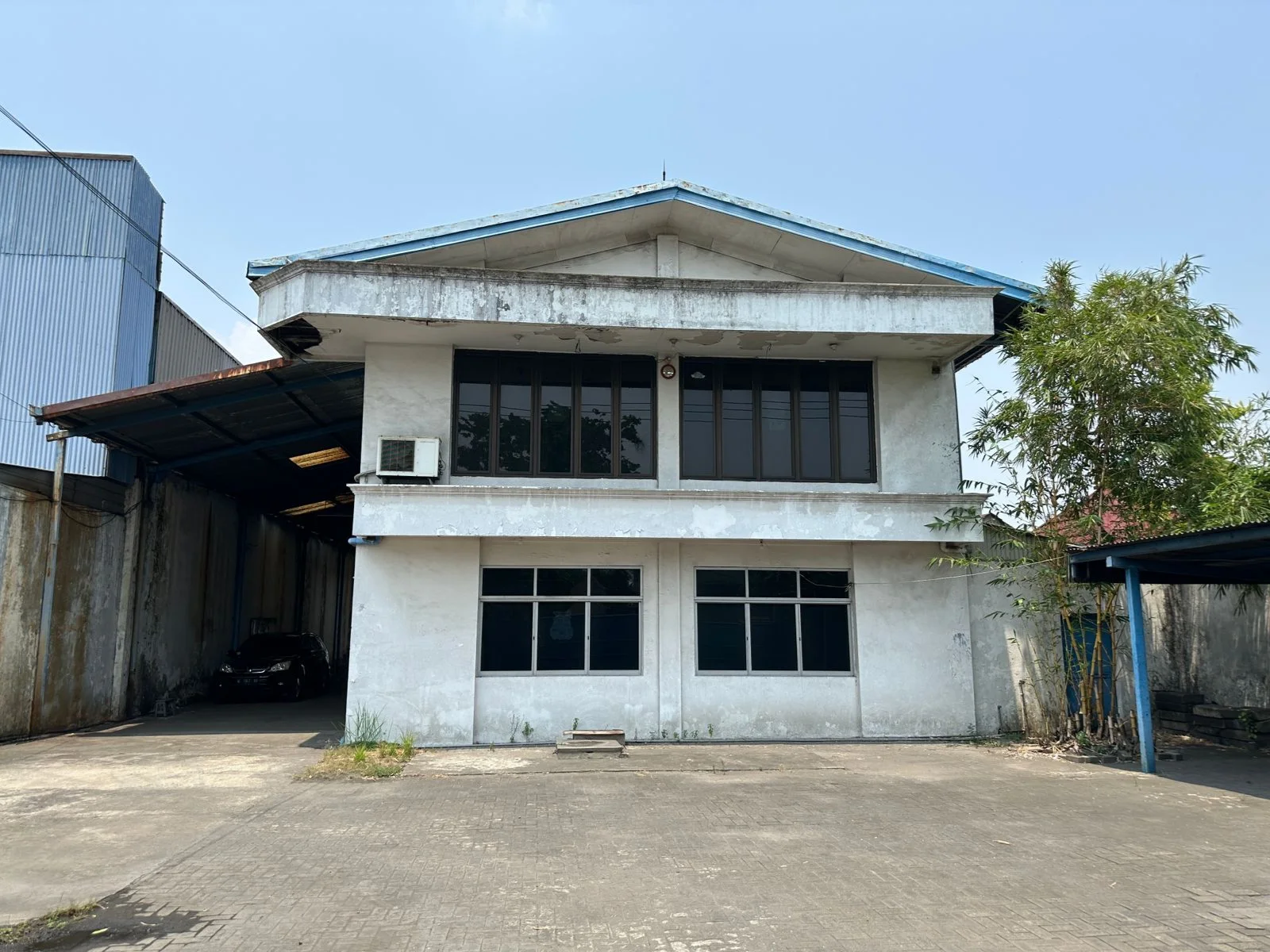 Dijual Pabrik Luas di Raya Kletek Sidoarjo Akses Tol dan Listrik 165.000W