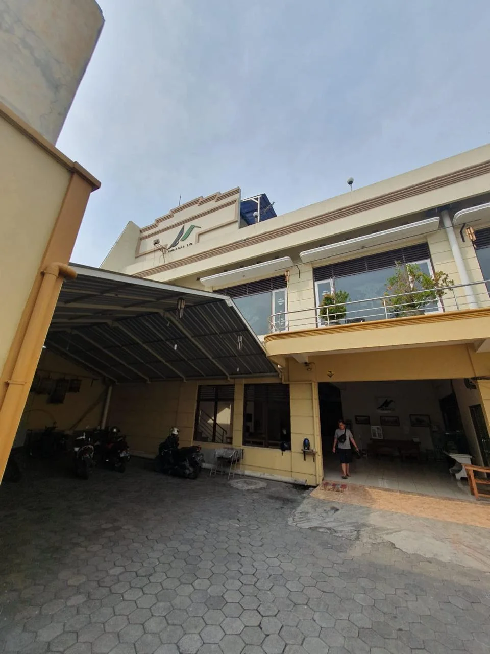 Dijual Rumah Kost Aktif Raya Siwalankerto Lokasi Surabaya Selatan - Image 1