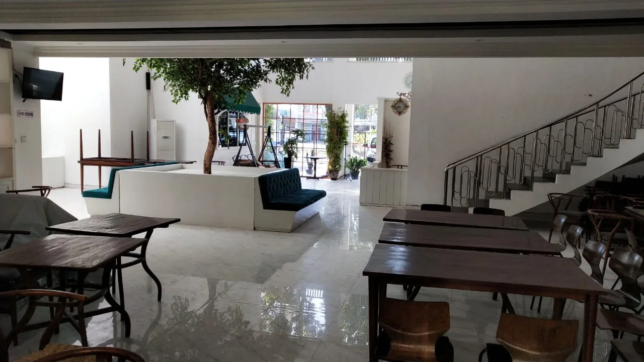 Disewakan Lokasi Strategis Raya Jemursari Surabaya Selatan – Cocok untuk Kantor, Cafe, Rumah Makan, atau Bank - Thumbnail 2