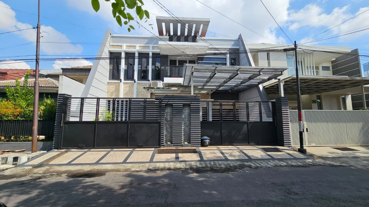 Dijual Rumah murah, 2 Lantai, minimalis Surabaya Timur Kertajaya indah