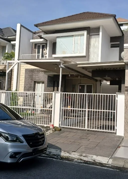 Rumah Strategis Dijual Di Royal Residence Surabaya Barat