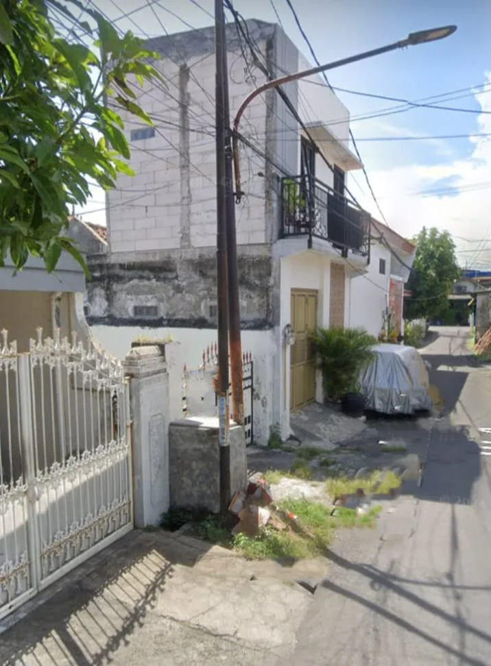 Dijual/Disewakan Rumah Strategis Di Bratang Gede Surabaya Timur