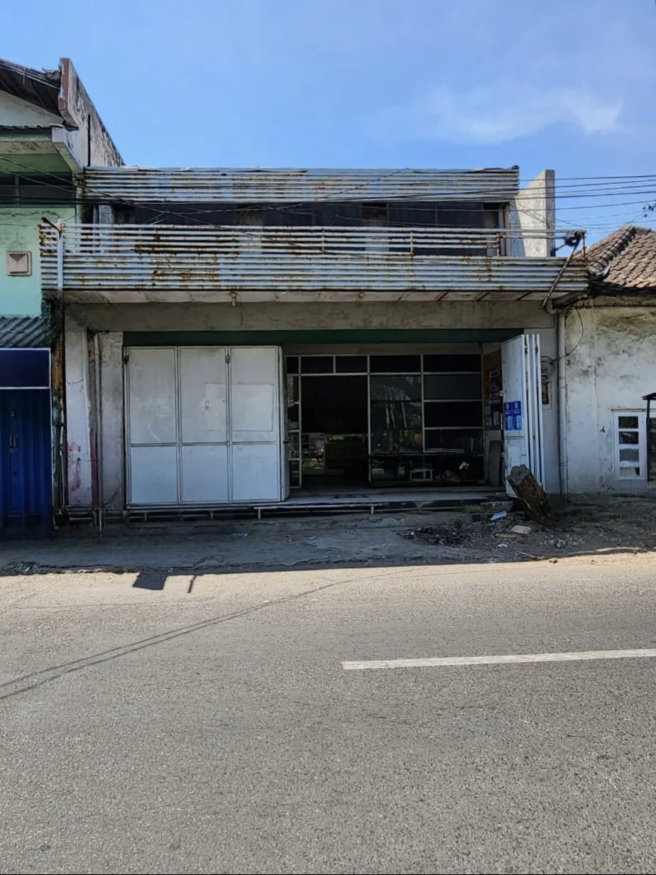 Dijual Toko Nol Jalan di Peneleh Surabaya Pusat Investasi Menguntungkan