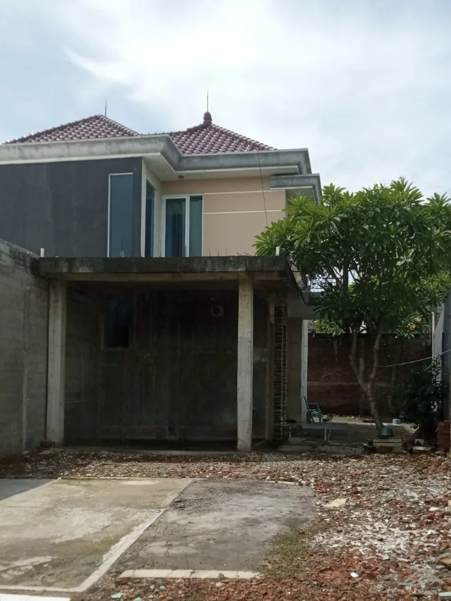 Dijual Rumah Nyaman Lokasi di Dukuh Kuwukan Surabaya Barat