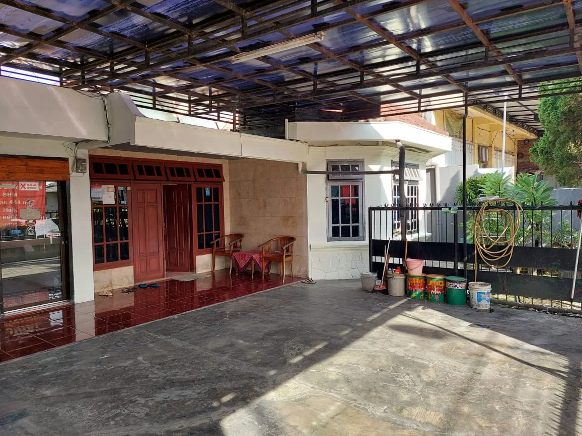 Dijual Rumah Lokasi Raya Jambangan Surabaya Selatan - Thumbnail 2