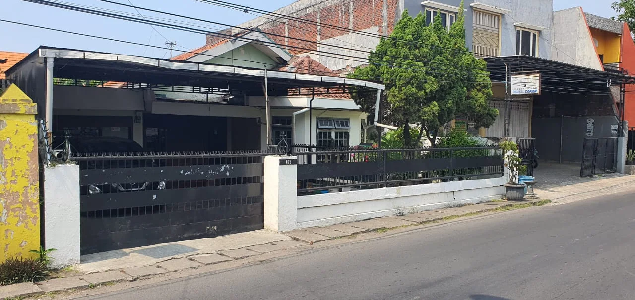 Dijual Rumah Lokasi Raya Jambangan Surabaya Selatan - Thumbnail 3