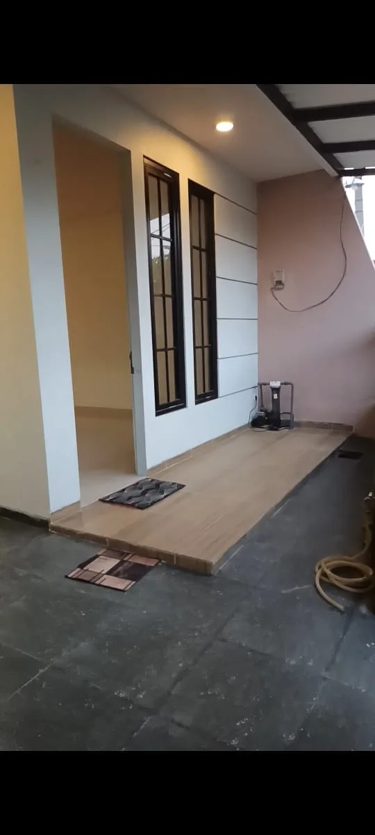 Dijual Rumah Nyaman dan Strategis di Menganti Permai Surabaya Barat - Thumbnail 3