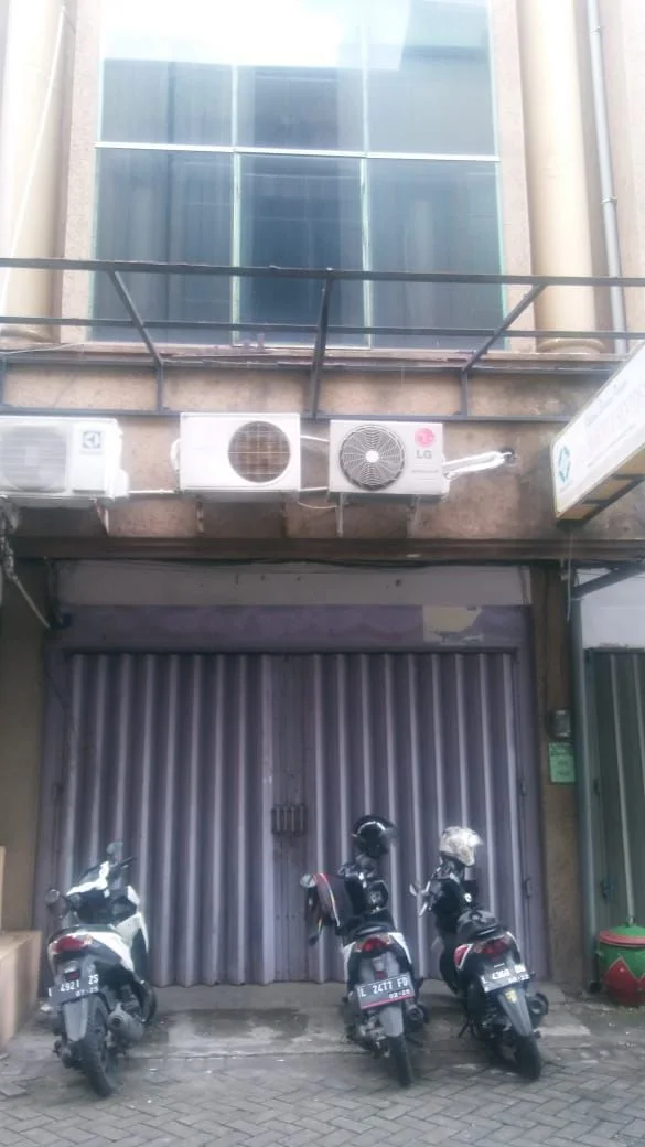 Dijual-Ruko-4-Lantai-Lokasi-Strategis-di-Landmark-Kayoon-Surabaya-Pusat
