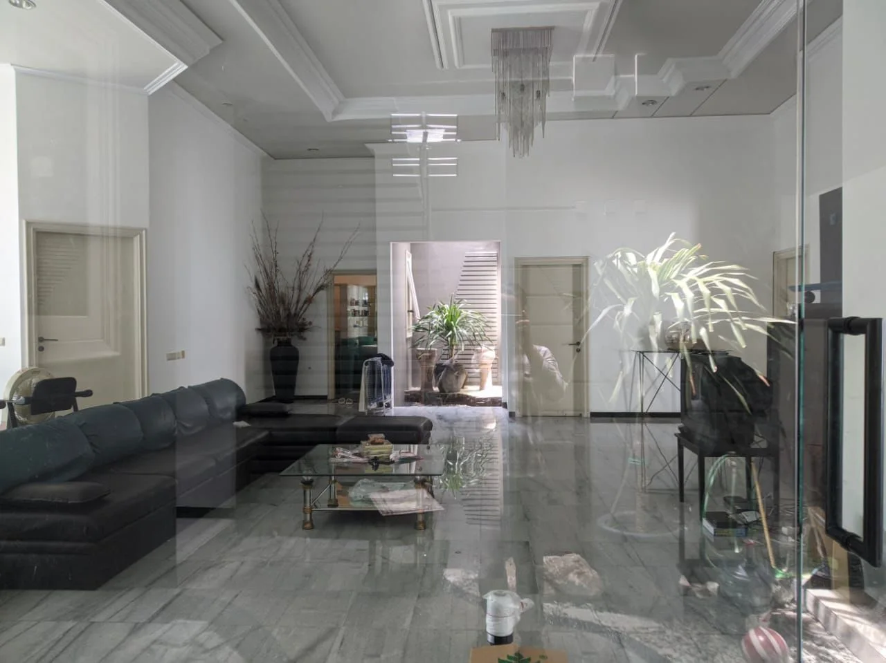 Dijual-Rumah-Bagus-dan-Elegan-di-Taman-Gading-Pantai-Surabaya-Timur-4