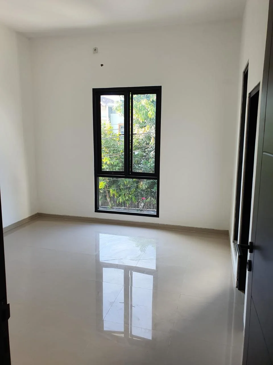 Dijual Rumah di Perumahan Nirwana Eksekutif Surabaya Timur - Thumbnail 3