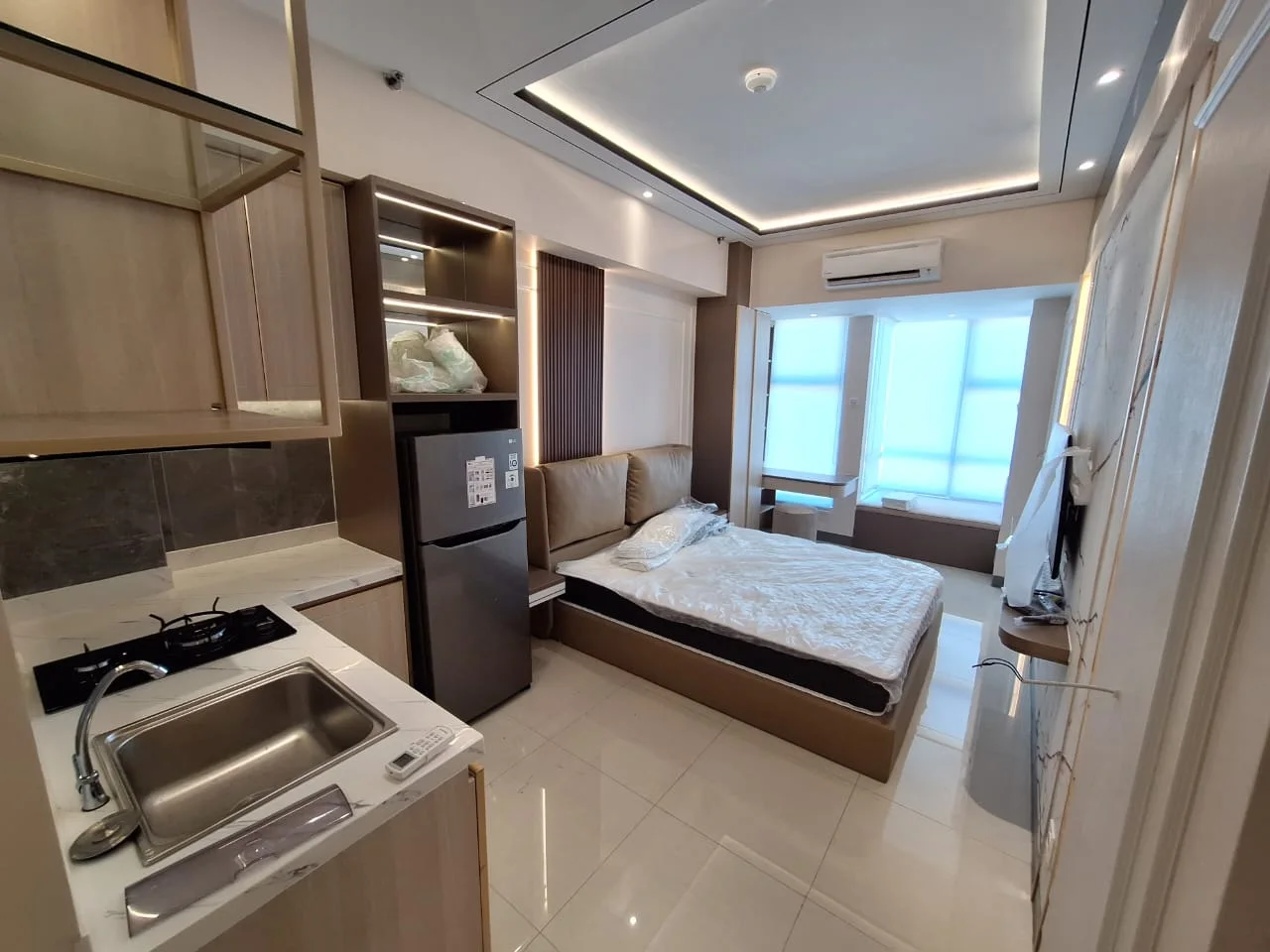 Disewakan Apartemen Benson Full Furnished Pakuwon Mall Surabaya Barat - Image 1