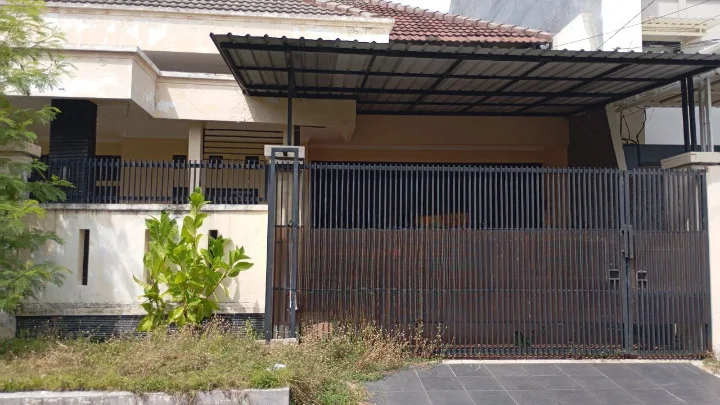 Dijual-Rumah-Lokasi-Strategis-di-Rungkut-Asri-Surabaya-Timur