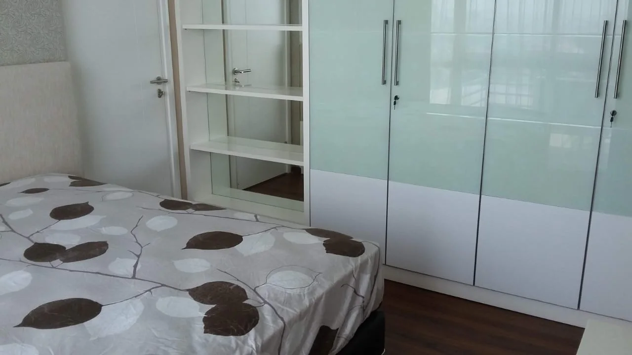 Disewakan Unit Apartemen The Via Ciputra World Surabaya Barat - Thumbnail 3