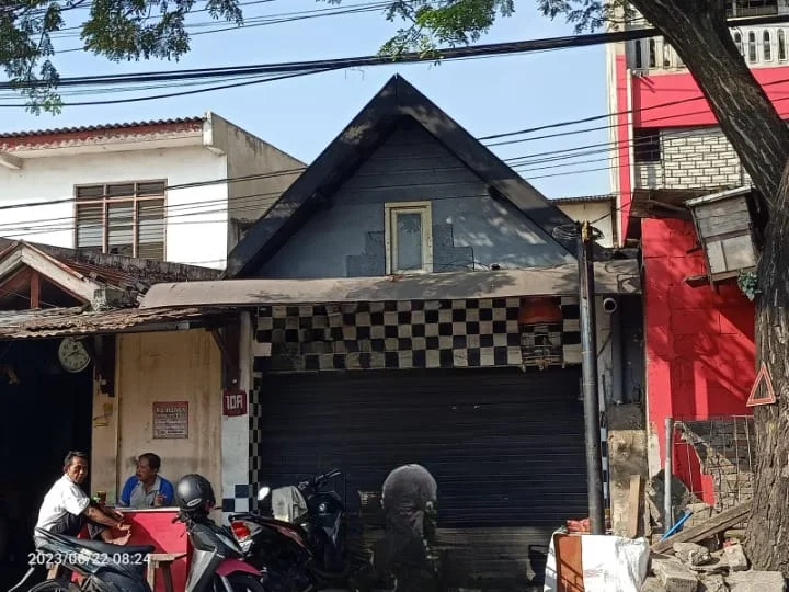 Dijual-Rumah-Usaha-Siap-Pakai-di-Menur-Pumpungan-Surabaya-Timur