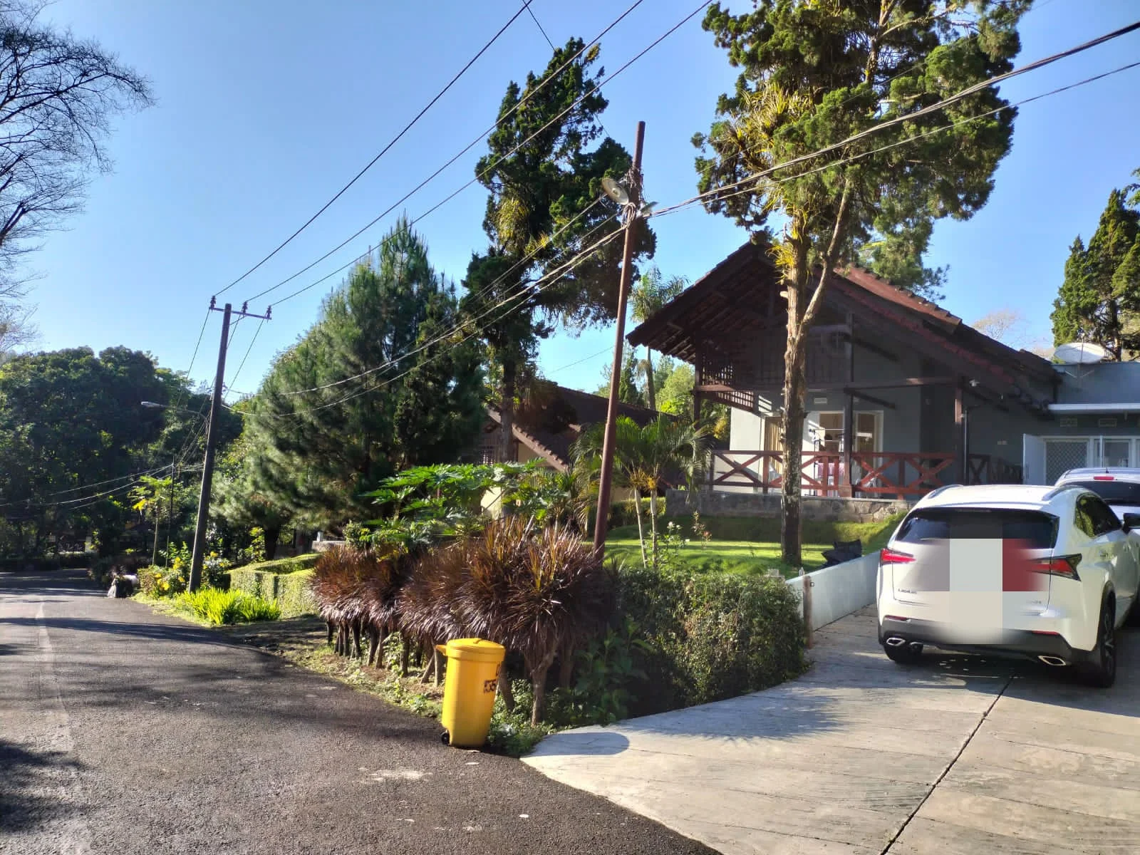 Dijual-Villa-Mewah-di-Grand-Trawas-Siap-Huni-dan-Nyaman-1