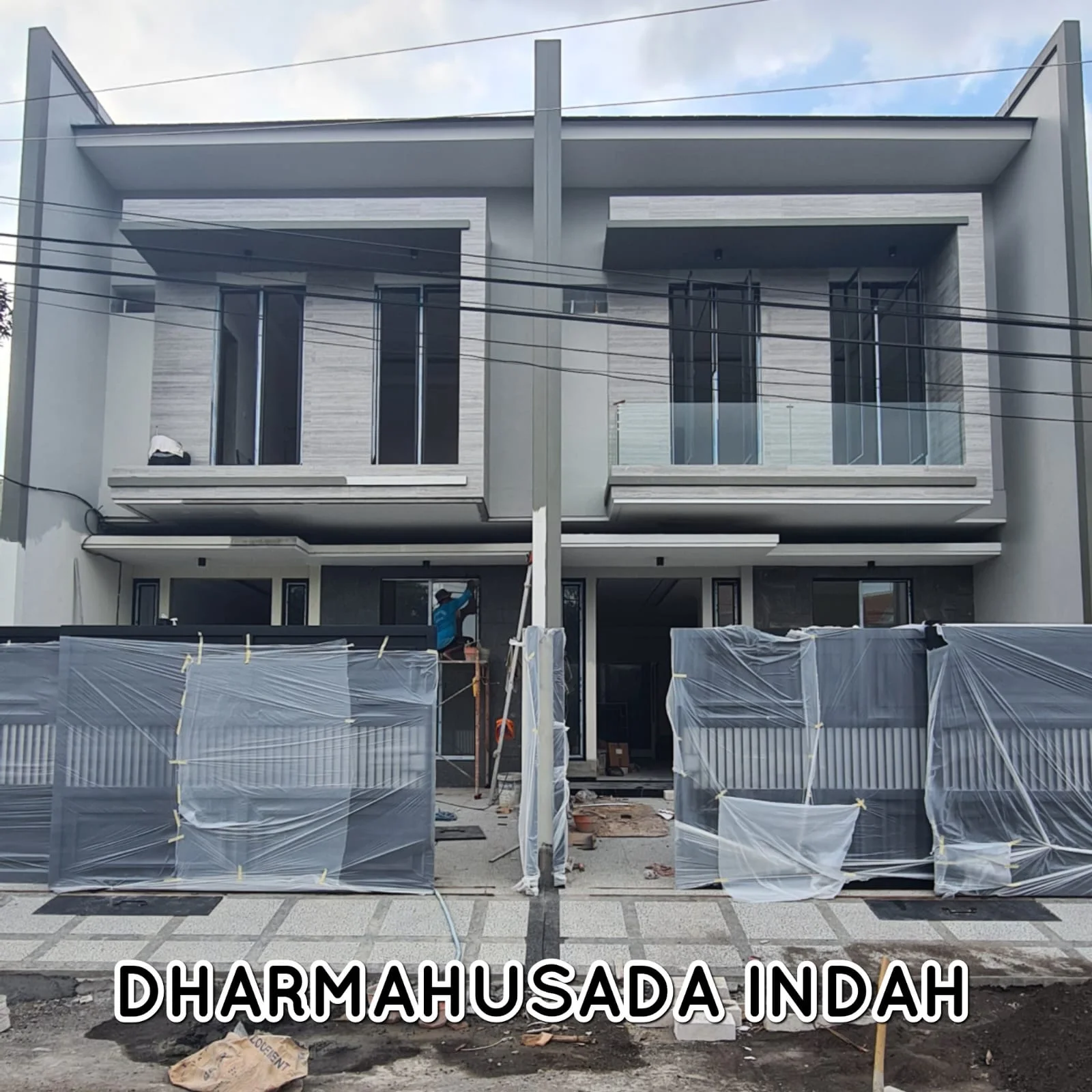 Dijual-Rumah-New-Gress-Minimalis-di-Dharmahusada-Indah-Surabaya-Timur