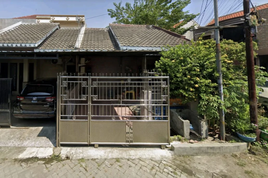 Dijual Cepat Rumah Area Strategis di Tenggilis Mejoyo Surabaya Timur - Image 1