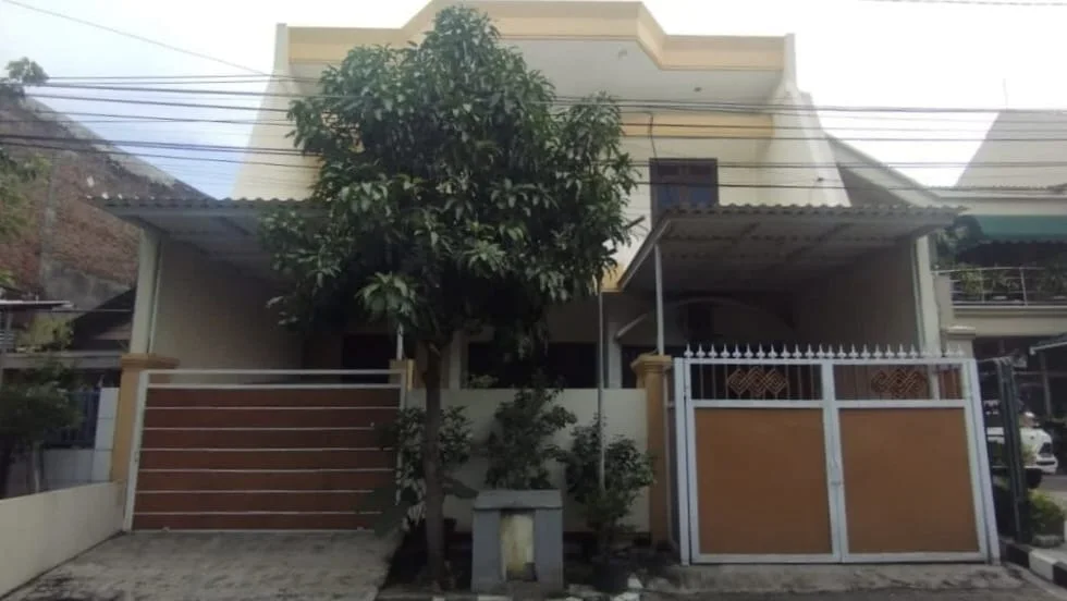Dijual-Cepat-Rumah-Nyaman-Strategis-di-Dukuh-Kupang-Surabaya-Barat