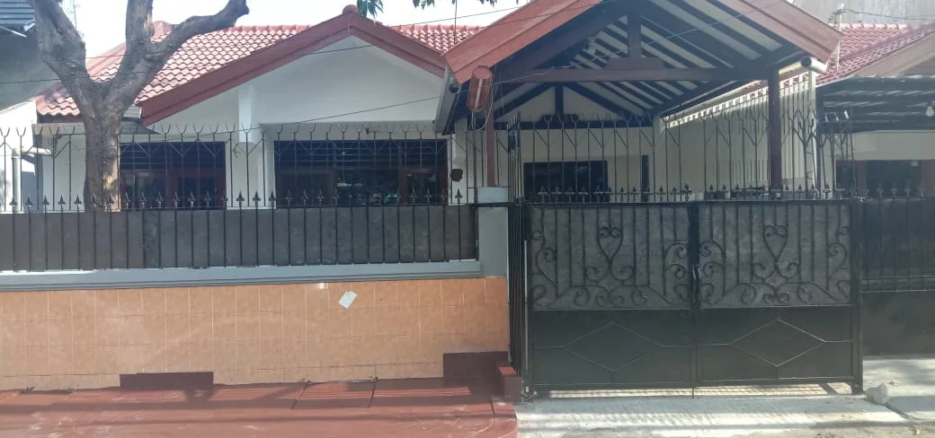 Disewakan Rumah Darmo Harapan Dekat Margomulyo Mitra Keluarga Surabaya Barat - Image 1