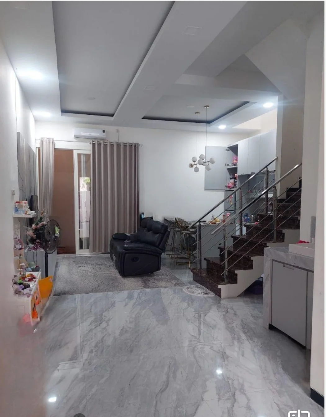 Dijual Rumah Modern dan Elegan di Mulyosari Prima Utara Surabaya Timur - Thumbnail 2