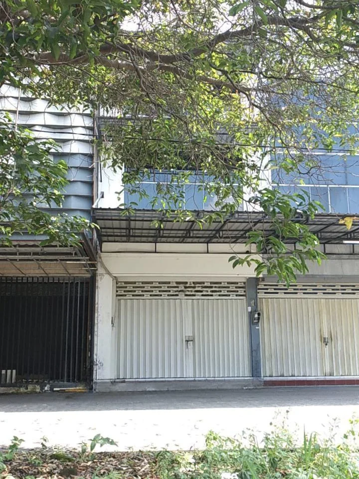 Dijual-atau-Disewakan-Ruko-Lokasi-Strategis-Satelit-Town-Square-Surabaya-Barat-2
