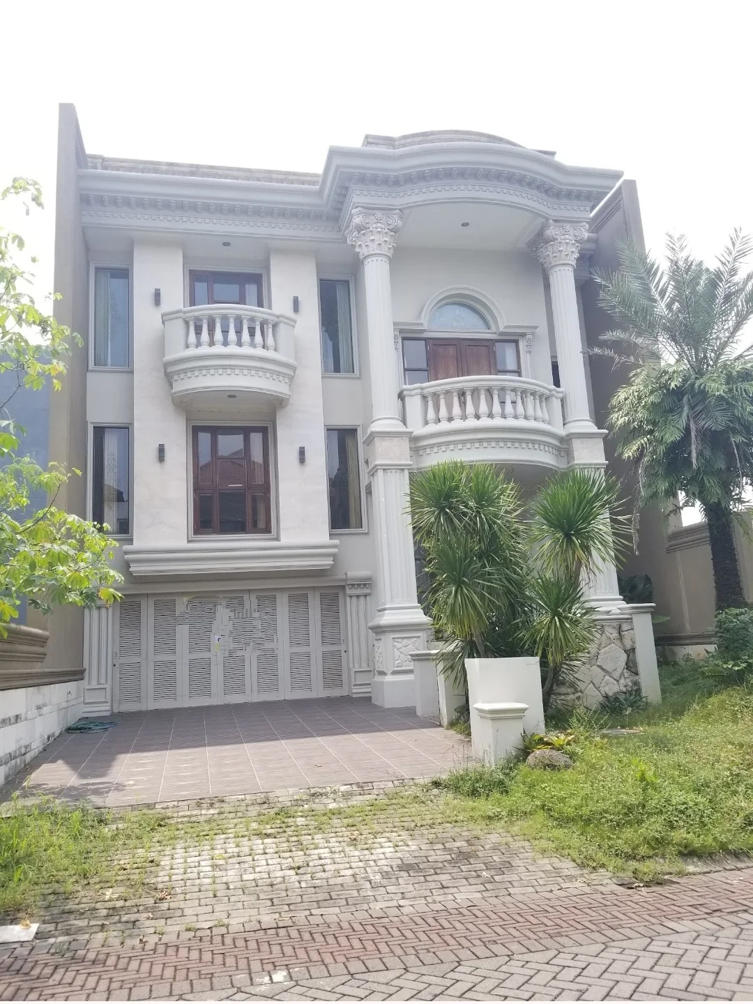 Dijual-atau-Disewakan-Rumah-di-Selat-Golf-Citraland-Surabaya-Barat