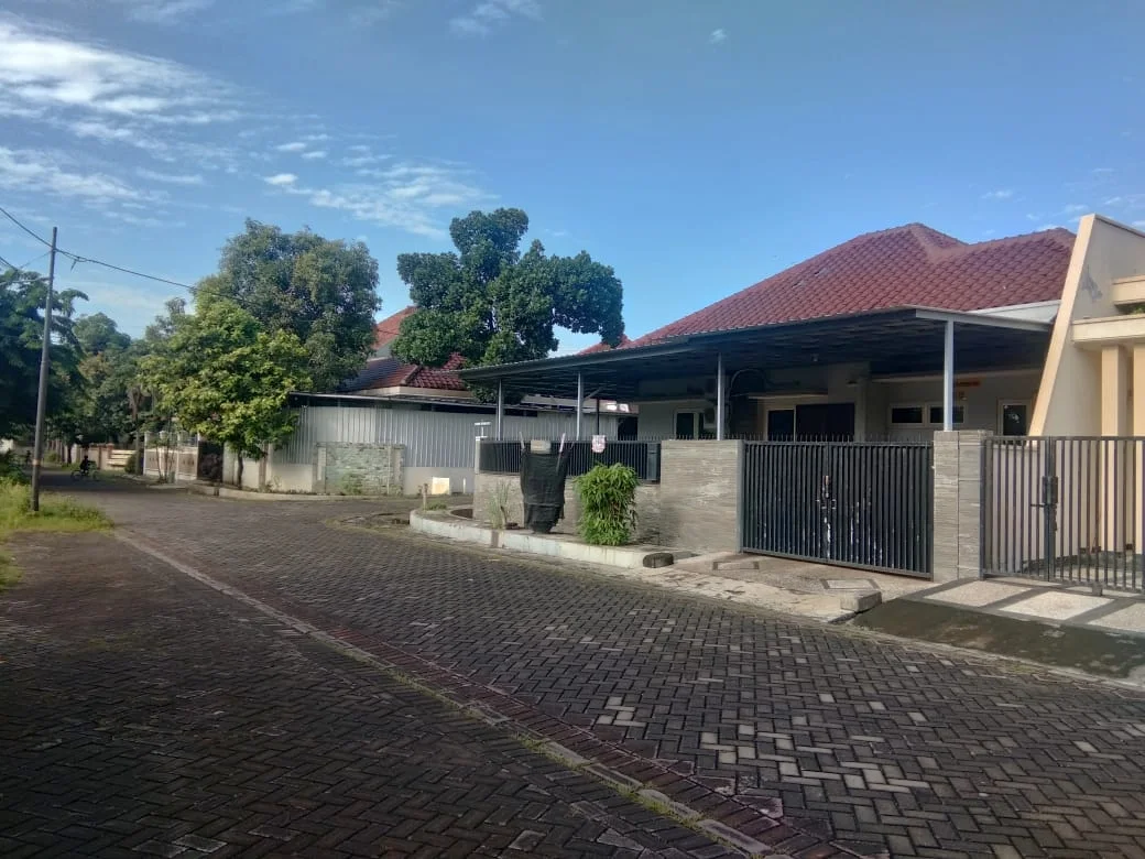 Manyar-Tirtoyoso-Utara-Surabaya-Timur