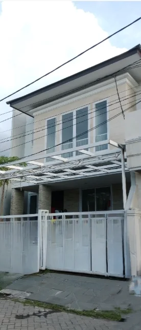Rumah-Baru-Gress-Akses-Mudah-Dijangkau-Dengan-One-Gate-System-di-Darmo-Indah