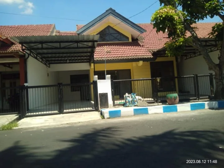Disewakan-Rumah-Lokasi-Strategis-Surabaya-Barat