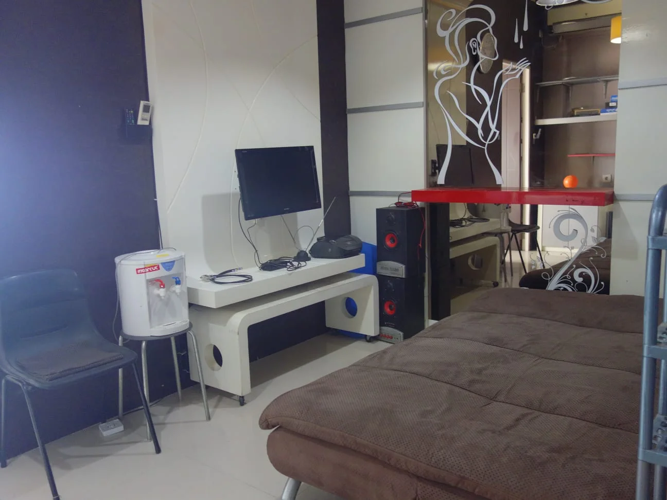 Jual-Hunian-Nyaman-Apartemen-Metropolis-Surabaya-1